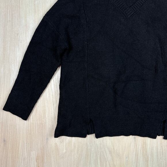 Lysse Black Riley Cold Shoulder Cut-Out V-Neck Rib Knit Pullover Sweater Large - Picture 3 of 13